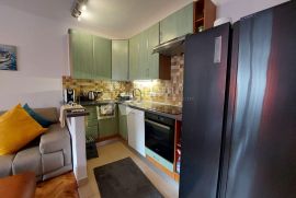 NJIVICE, APARTMAN 200 METARA OD MORA, Omišalj, Wohnung