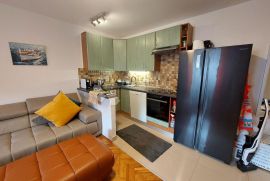 NJIVICE, APARTMAN 200 METARA OD MORA, Omišalj, Kвартира