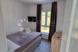 LUKSUZNI APARTMAN S KROVNOM TERASOM, Sveti Filip I Jakov, Διαμέρισμα