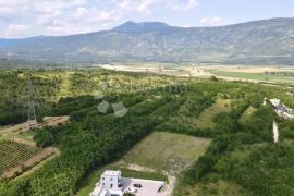 Zemljšte sa prekrasnim pogledom na Učku i zelenilo, Kršan, Arazi