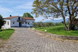 Top obiteljska kuća, Viškovo, House