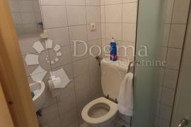 Dvojna Kuća 3 etaže 250m2 + terasa, garaža, parking, vrt, Črnomerec, Maison