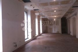 Poslovni prostor u centru grada, Donji Grad, Propriedade comercial