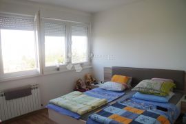 STAN 57 m2 -Prečko-odlična lokacija!!, Trešnjevka - Jug, Apartamento