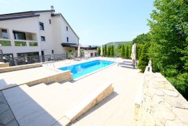 Luksuzna vila sa unutarnjim i vanjskim bazenom, Crikvenica, Famiglia