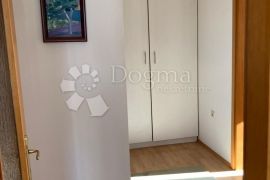 Prostrani četverosobni stan u Novom Zagrebu, Novi Zagreb - Zapad, Daire