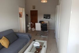 STAN NA TRAŽENOJ LOKACIJI S POGLEDOM NA MORE I ROVINJ, Rovinj, Apartamento