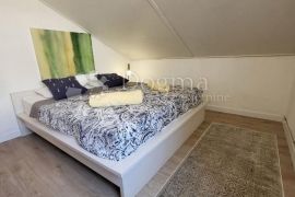 PRIMOSTEN-APARTMANSKA KUĆA S POGLEDOM, Primošten, Haus