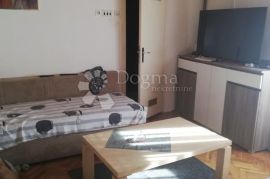 Vinkovci dvorišni stan, Vinkovci, Apartamento