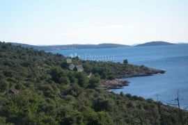 Zemljišta na Drveniku, od 150m2 do 6000m2!, Trogir - Okolica, Land