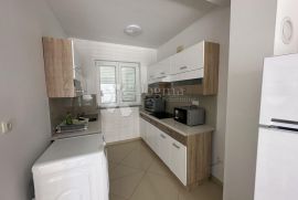 Apartman Klenovica 96m2 40 m od mora, Novi Vinodolski, Διαμέρισμα