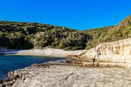 PREDIVNO GRAĐEVINSKO ZEMLJIŠTE S POGLEDOM NA MORE, Marčana, أرض