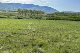 Veliko poljoprivredno zemljište, Kršan, Land