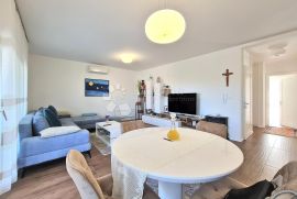 CRIKVENICA ,PENTHOUSE 3S+DB,VELIKA GARAŽA, Crikvenica, Διαμέρισμα