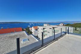 CRIKVENICA ,PENTHOUSE 3S+DB,VELIKA GARAŽA, Crikvenica, Appartement