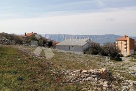 GRAĐEVINSKO ZEMLJIŠTE SA POGLEDOM NA MORE, Novi Vinodolski, Land