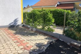 Čižići, 2 apartmana 300 metara od mora, Dobrinj, Daire