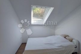Dva atraktivna stana s pogledom, 197 m2, Jušići, Matulji, Stan