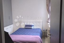 Sunčani, veliki stan u prizemlju, Rovinj, Appartement