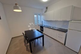 DVOSOBNI STAN + POTKROVLJE - BLIZINA DUBROVNIKA, Župa Dubrovačka, Apartamento