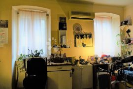 Turnić - samo u DOGMI, mali stan s pogledom na more, Rijeka, Appartment