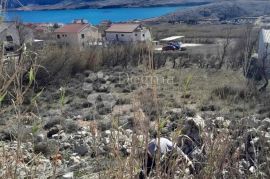 Teren u Barbatima sa pogledom na more, Pag, Tierra