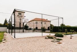 ŠIBENIK ( DUBRAVA ) - VILLA IZ BAJKE, Šibenik - Okolica, Maison