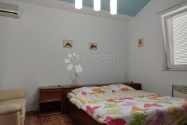 MALINSKA APARTMAN S OTVORENIM POGLEDOM NA MORE, Malinska-Dubašnica, Stan