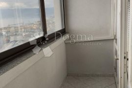 KRIMEJA 2s+db 62m², Rijeka, Appartment