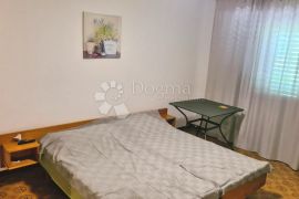 Vila sa super velikim dvorištem, Poreč, Famiglia