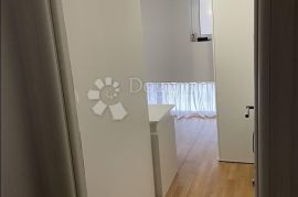 PRILIKA! Apartman Novi Vinodolski 50m od mora, Novi Vinodolski, Flat