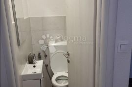 PRILIKA! Apartman Novi Vinodolski 50m od mora, Novi Vinodolski, Appartamento