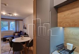 Novoopremljen dvosoban apartman Jahorina prodaja, Pale, Flat