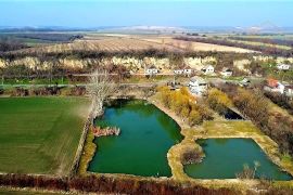 Zemljište za vikendice - Zmajevac, Kneževi Vinogradi, Arazi