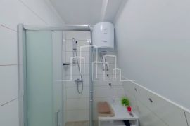 Vikend objekat sa 5 apartmana i garažom, Travnik, Casa