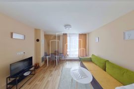 Vikend objekat sa 5 apartmana i garažom, Travnik, Maison