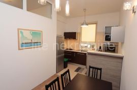 Rijeka, centar - najam stana, 60 m2, dvosobni s dnevnim boravkom!, Rijeka, Appartamento