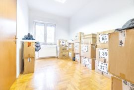 Zagreb, Špansko funkcionalan troiposoban stan 67 m2, Zagreb, Apartamento