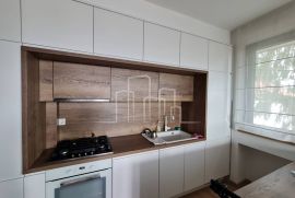 Penthouse/stan novogradnja Vraca Sarajevo NAJAM, Novo Sarajevo, Wohnung