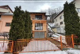 Trosoban sprat kuće za najam Hrasno Brdo, Novo Sarajevo, Appartement