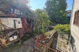 Kuća sa tri stana, Novo Sarajevo, House