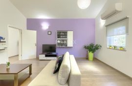 ISTRA, PULA, CENTAR - 2SS+DB čaroban stan na idealnoj lokaciji, Pula, Appartamento