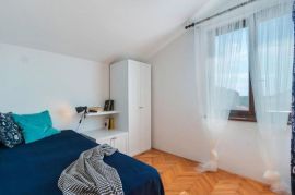Apartmanska kuća na dobroj lokaciji, Pula, Istra, Pula, Haus