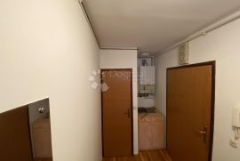 Odličan Stan U Gajnicama, Podsused - Vrapče, Appartment