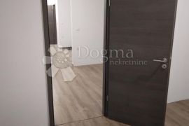 Top stan 1s+DB, Rijeka, Kвартира
