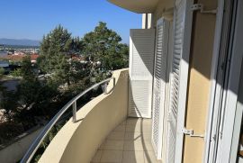 OTOK KRK - MALINSKA - DVOSOBAN APARTMAN S POGLEDOM NA MORE, Malinska-Dubašnica, Apartamento