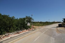 Građevinsko zemljište s pogledom na more, Maslenica, Jasenice, Land