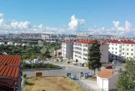 Stan u potkrovlju zgrade, Solin, Solin, Apartamento