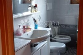 PREDIVAN STAN SA GARAŽOM GORIZIA (IT) 100m2 2s+db, Apartamento