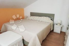 Stan s panoramskim pogledom i bazenom, Opatija, Wohnung